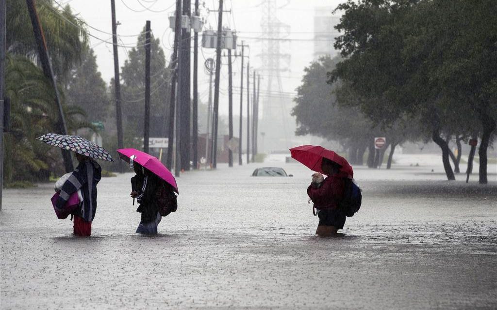 Shabbat.com encourages members to help those impacted by Hurricane Harvey and Irma