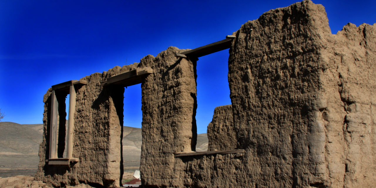 The Sinking Wall and How It Relates to The Churban by Rav Brazil | Parshas Aikev